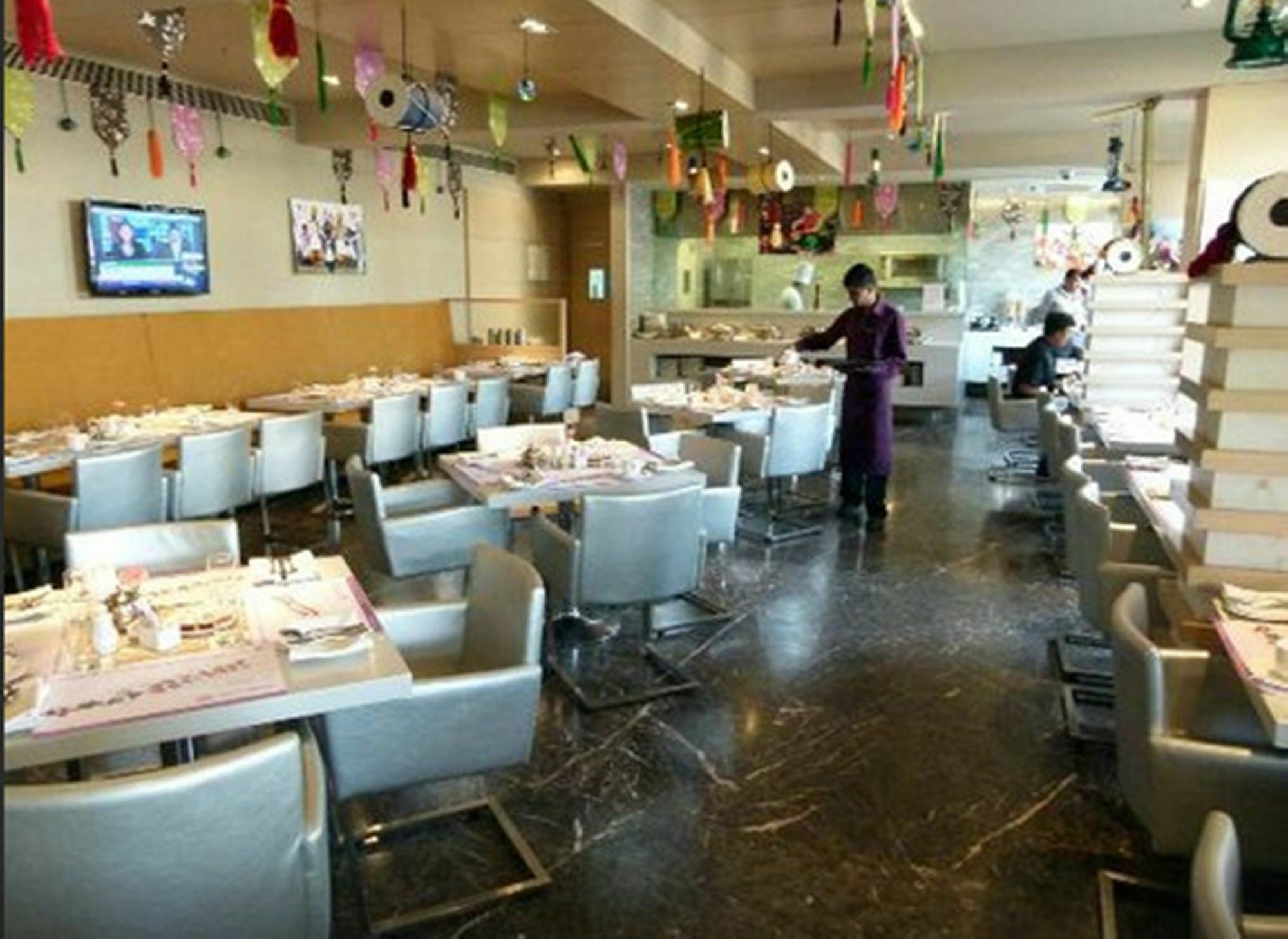 Royal Orchid Central Vadodara Eksteriør bilde